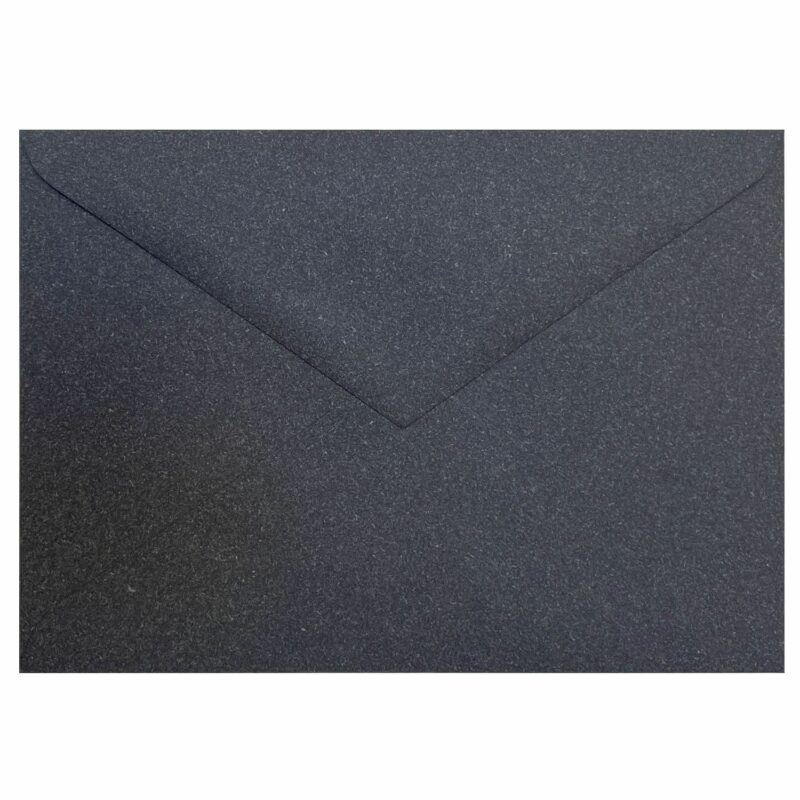 Sobre Antracita Natural para invitaciones de boda en Zaragoza Vegano